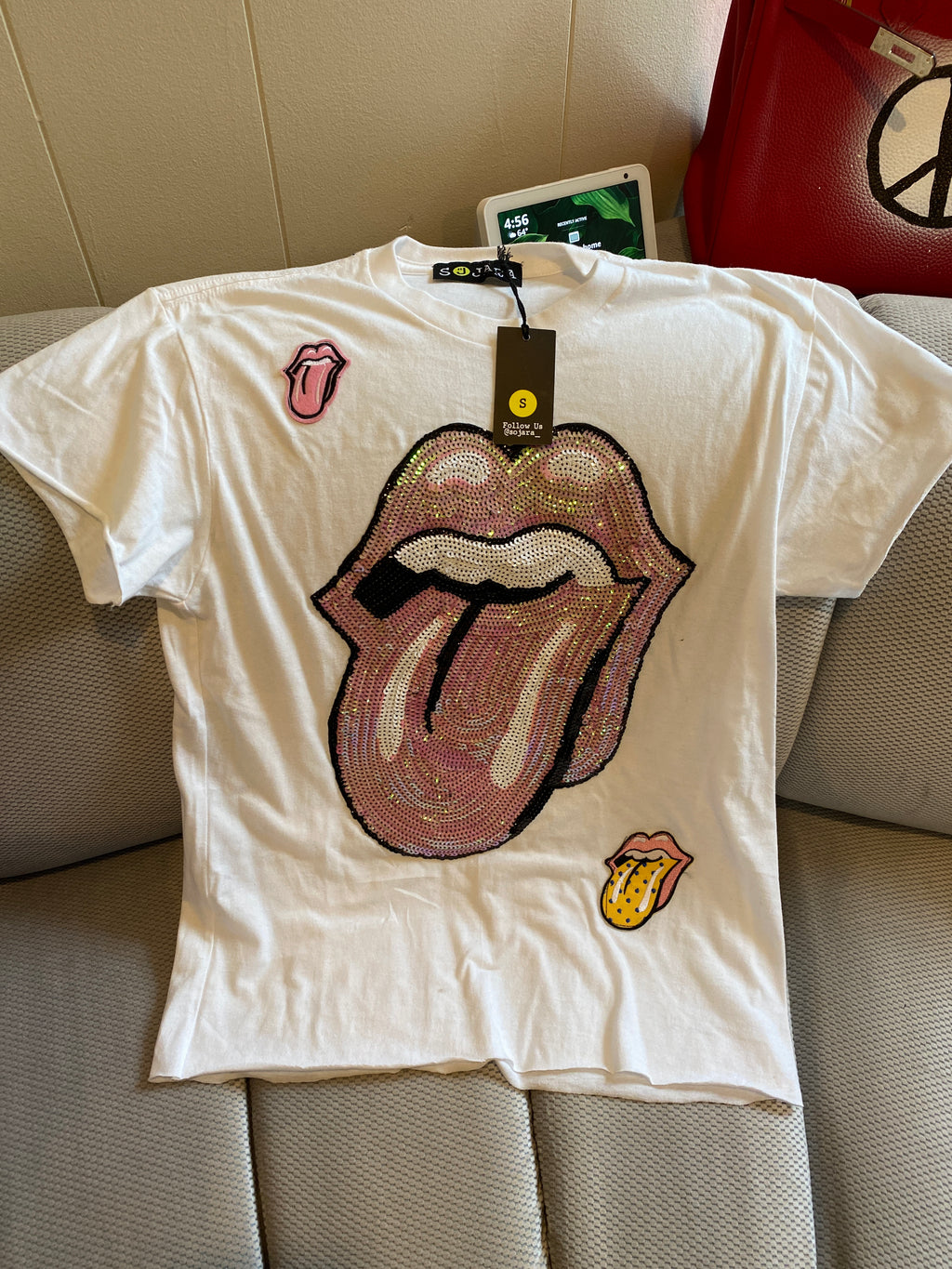 Tongue T-shirt